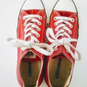 Red Converse All-Star Chuck Taylor Shoes Size 5/7